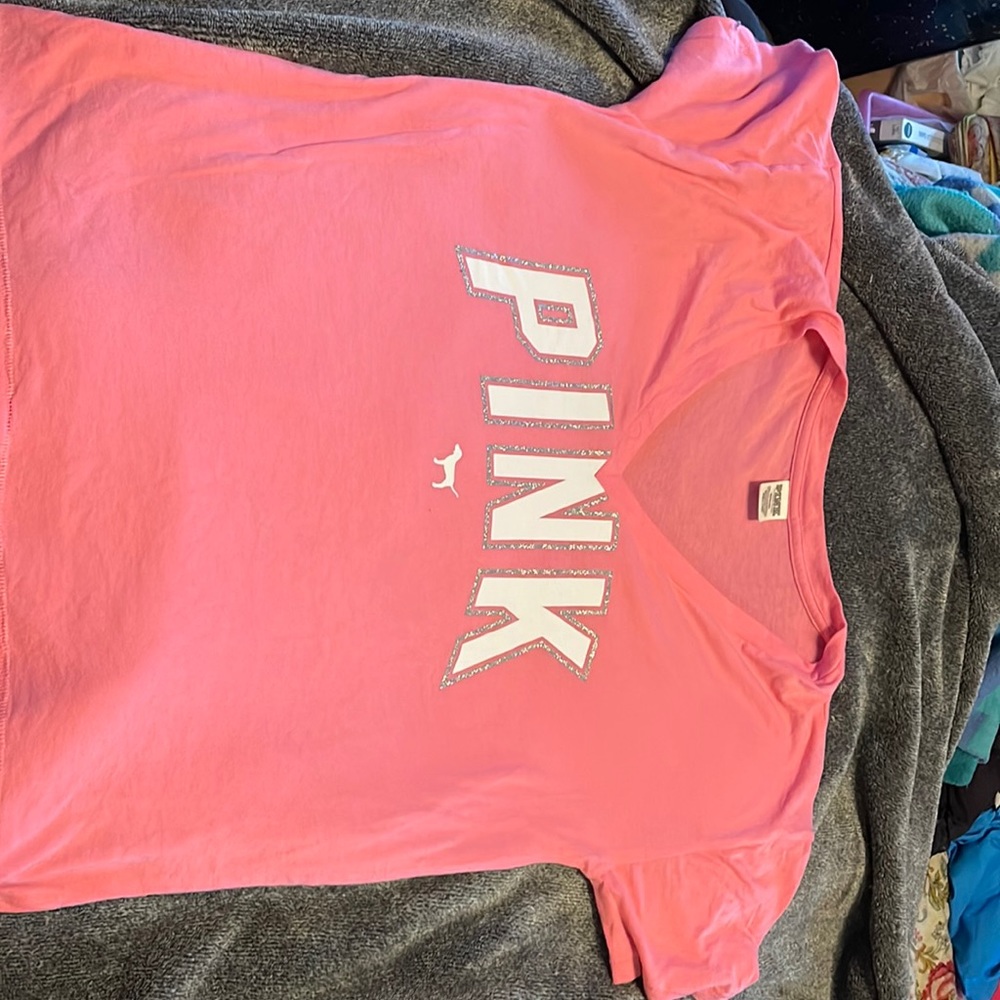 VS Pink T shirt